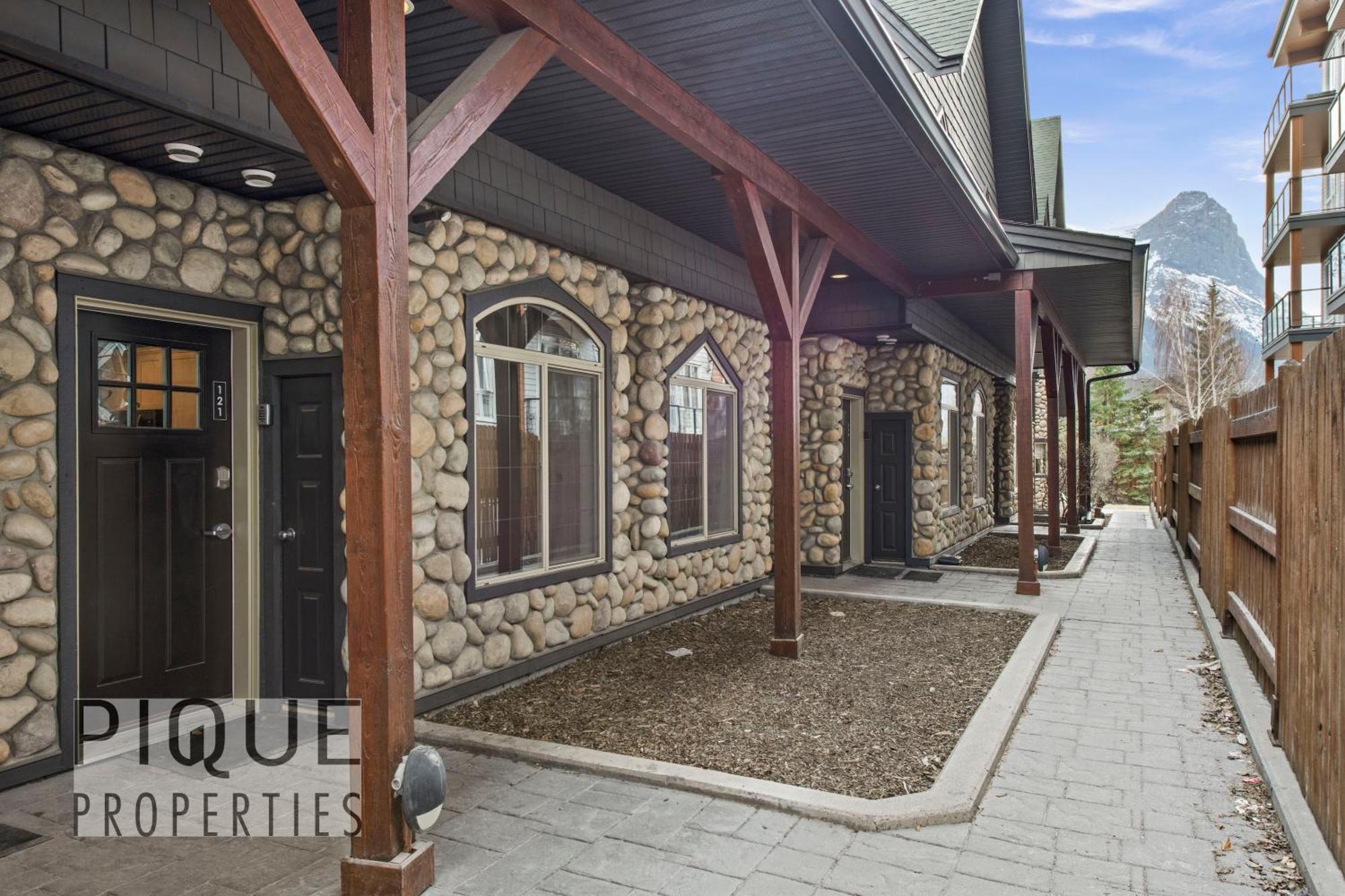 Mystic Mountain Chalet, Heated Outdoor Pool & Hot Tub, Free Parking, Fast Wifi! كانمور المظهر الخارجي الصورة